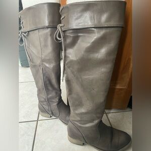 Women’s fashion boots